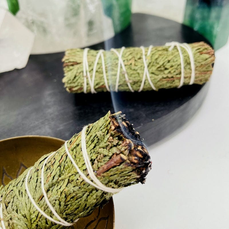 Cedar Smudge Bundle (Natural Cedar for Cleansing, Ritual & Incense ...