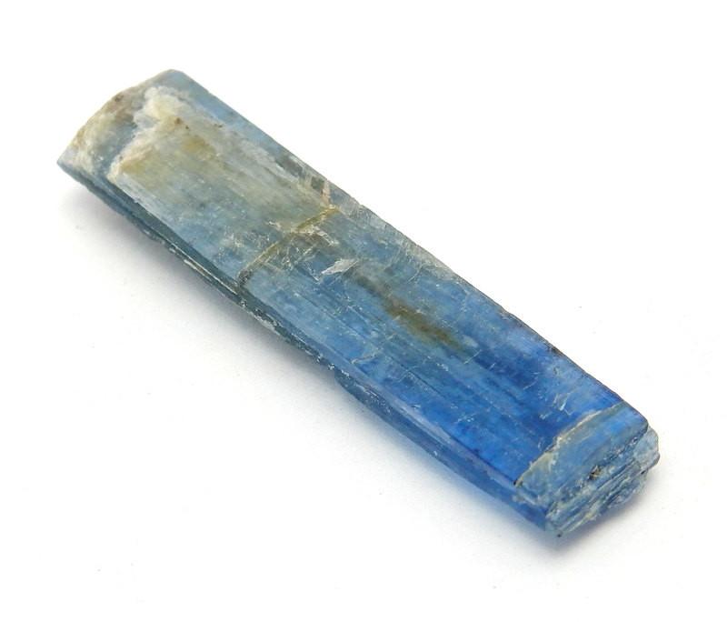 blue kyanite blade close up
