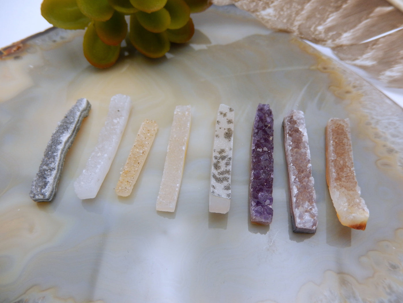 Druzy bar undrilled showing the different shades of the druzy