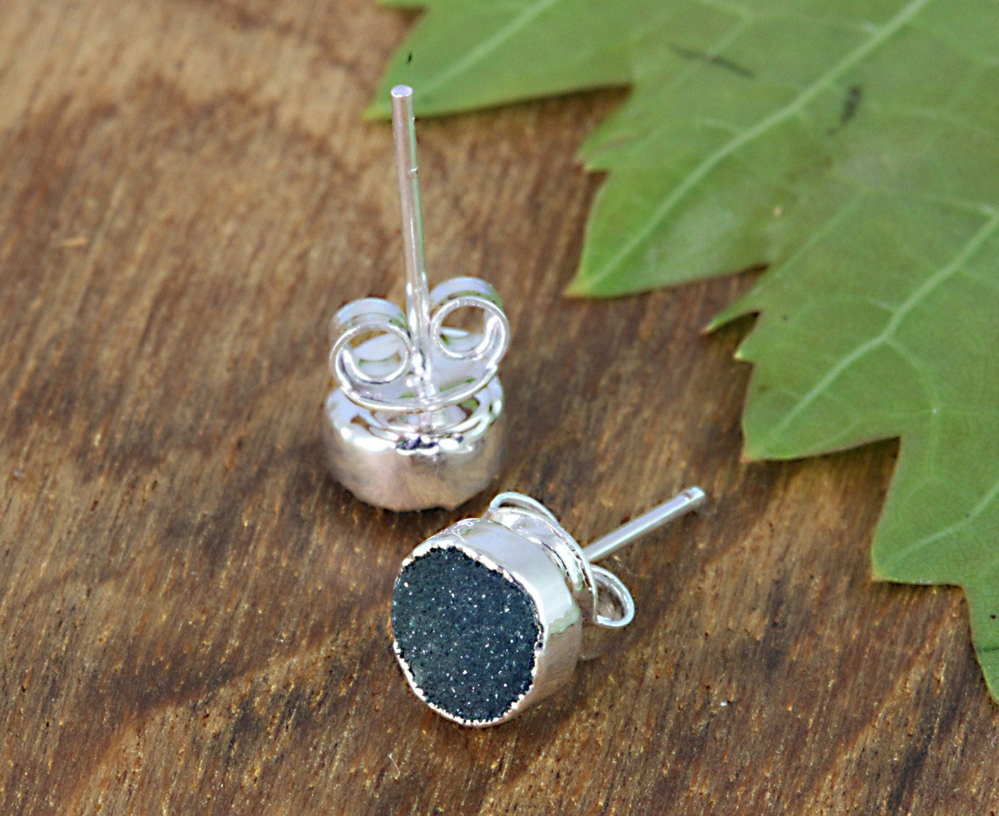Tiny Round Dyed Druzy Stud Earrings in silver