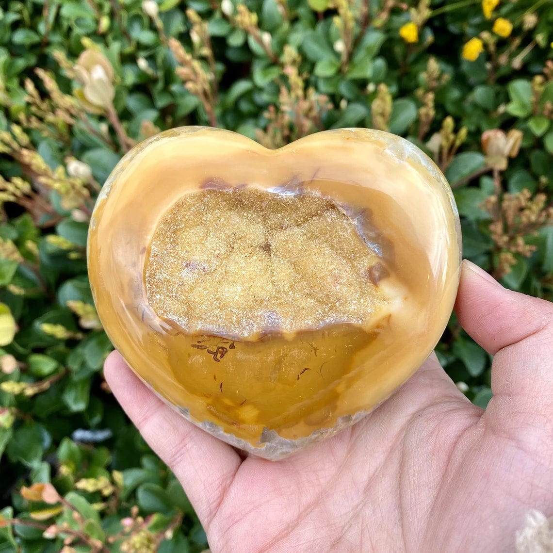 Natural Agate Druzy Heart Shaped Stone  up close of druzy