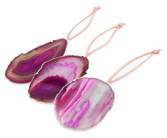 close up of the agate slices in pink 