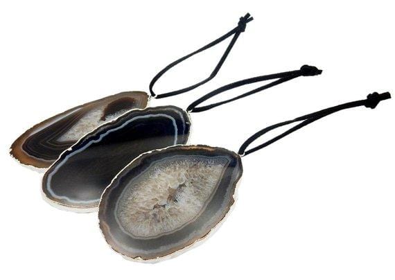 agate slices available in black 