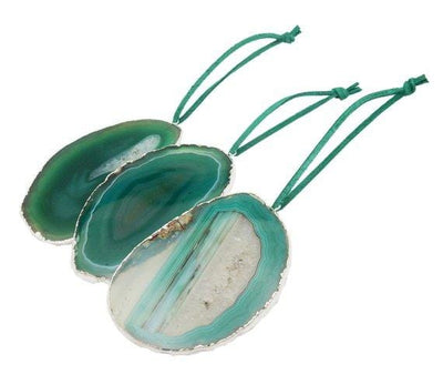 agate slices available in green. comes with a matching hanging string 
