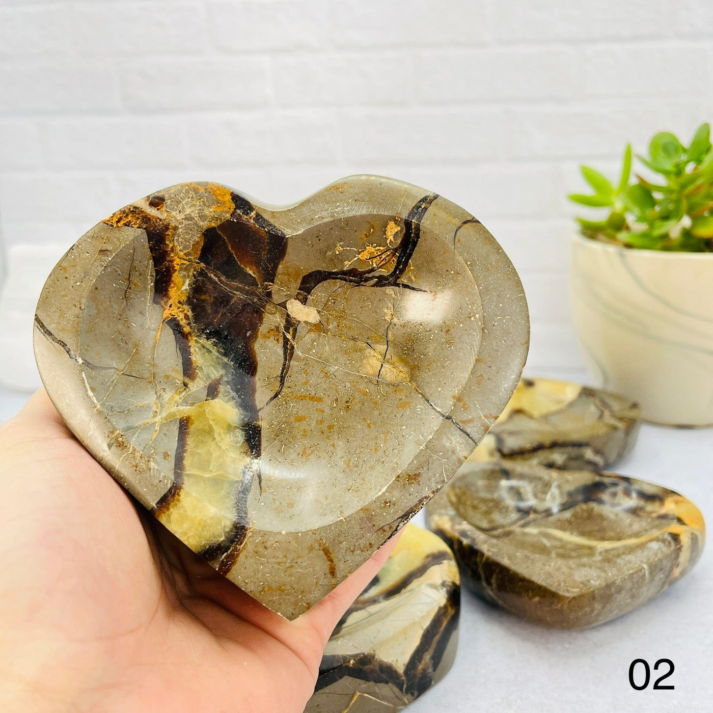 Septarian Heart Bowl- Front View - 02