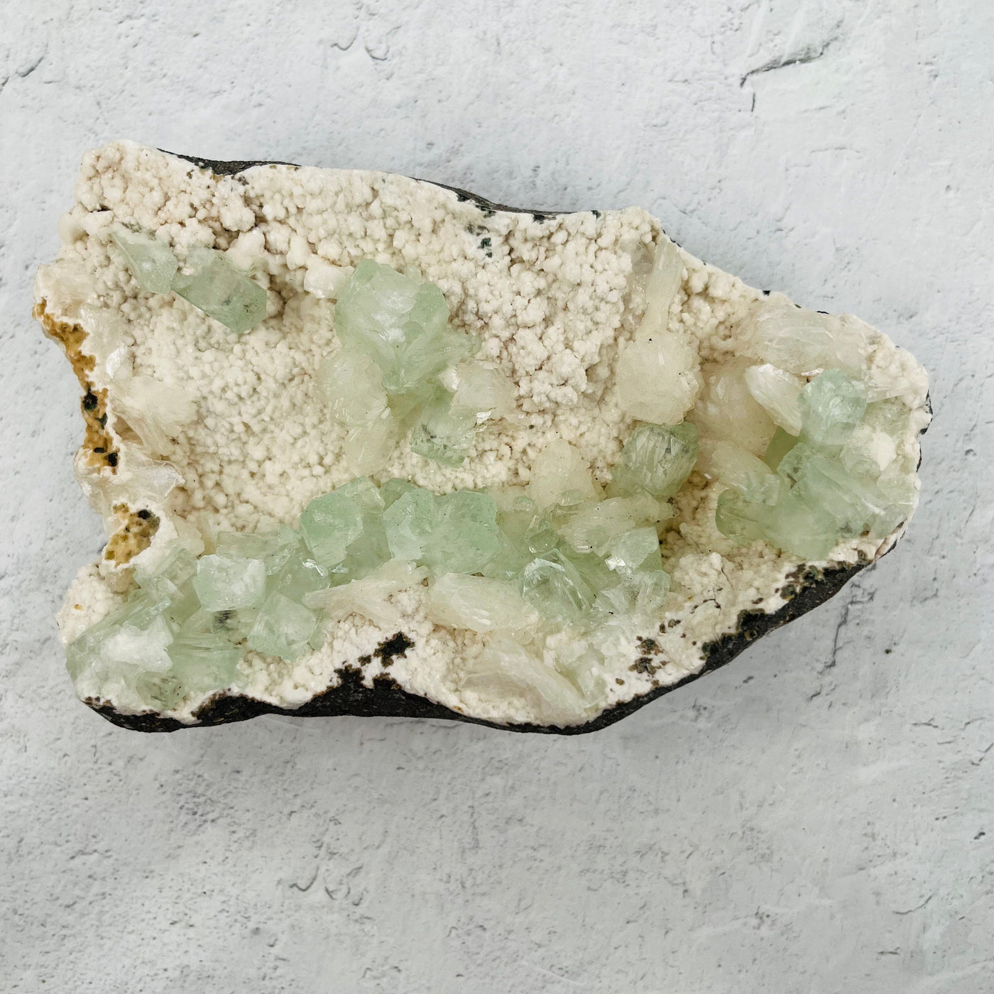 Natural Green Apophyllite with Stilbite Crystals Clusters Zeolites