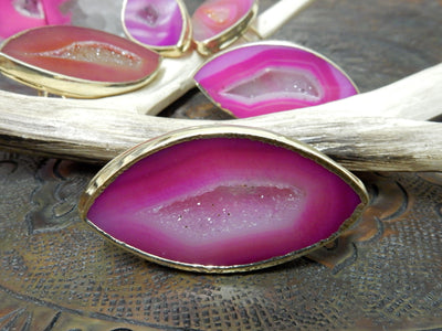 Picture of agate ring electroplated 24k gold.