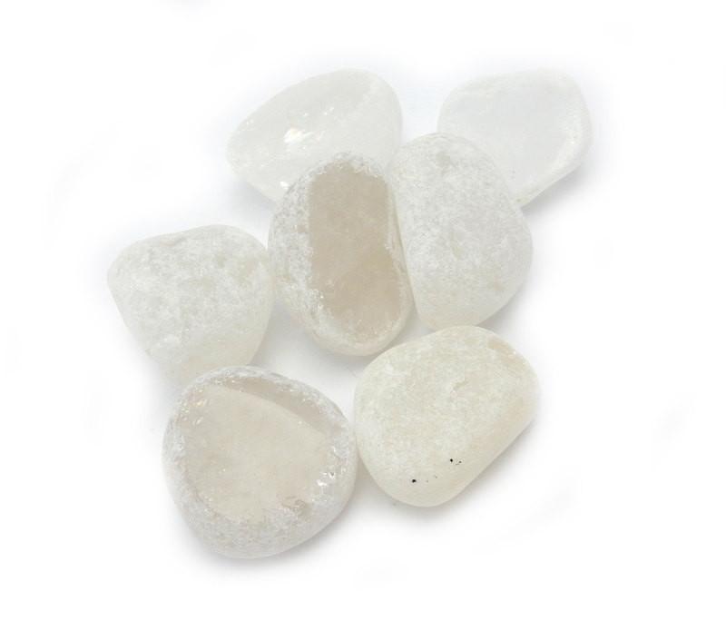 tumbled crystal quartz seer stones on display for possible variations